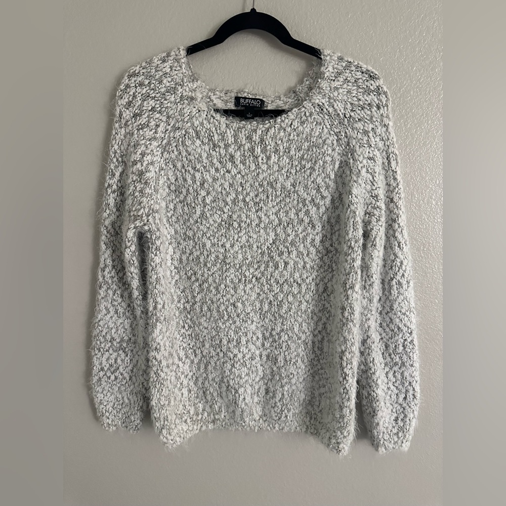 New Super Soft Buffalo Brand Sweater